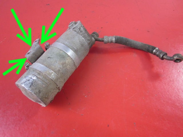 HydraulikBehälterFederbein.JPG